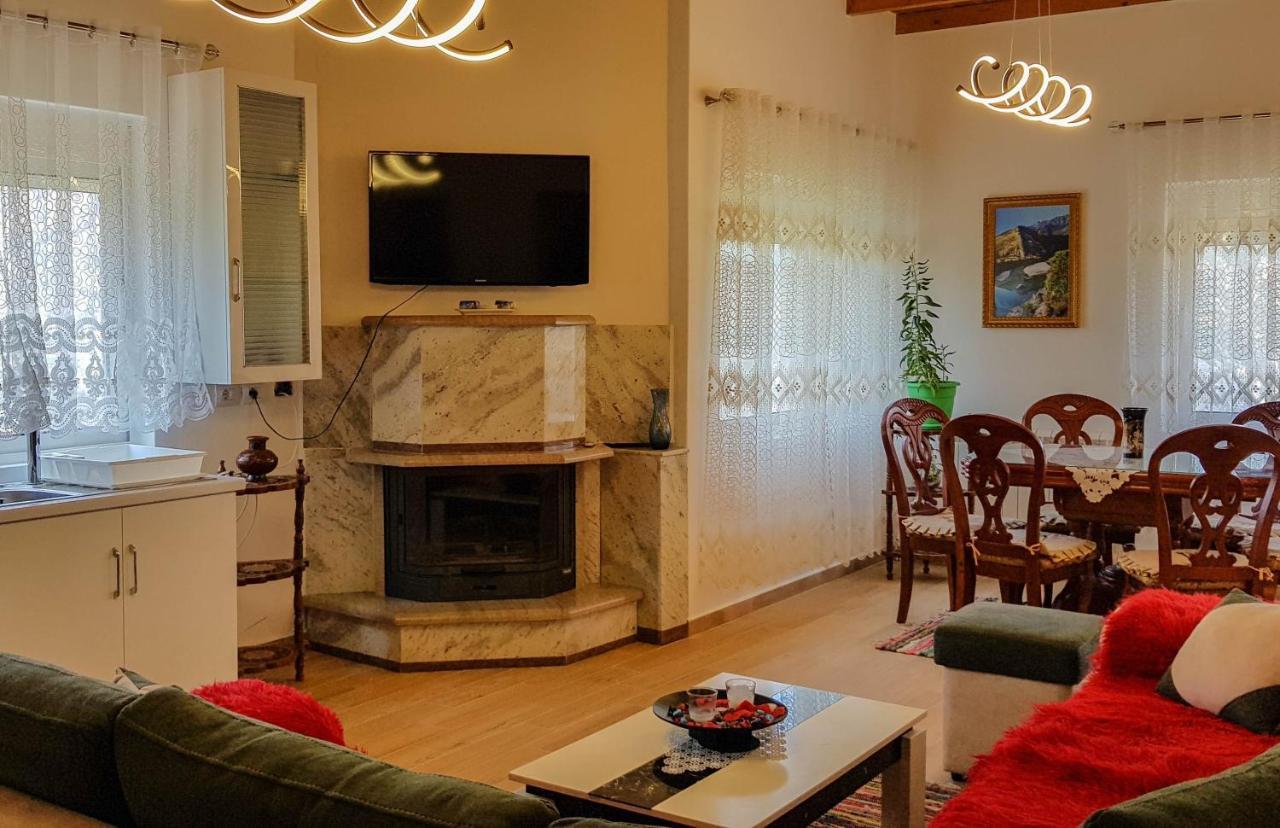 Villa Goliku Pestani Zewnętrze zdjęcie