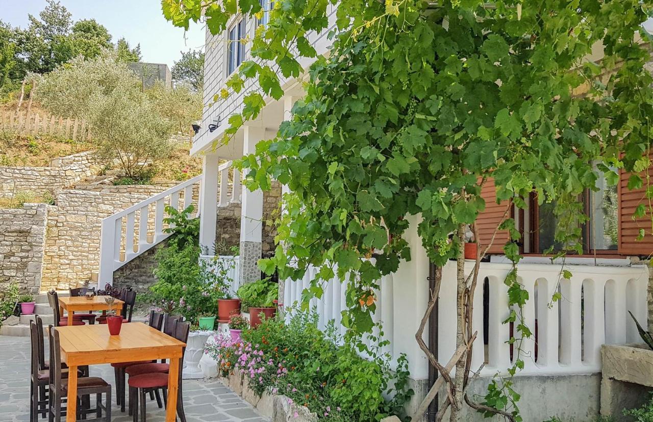 Villa Goliku Pestani Zewnętrze zdjęcie