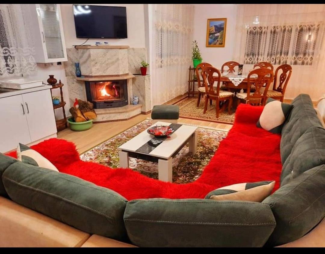 Villa Goliku Pestani Zewnętrze zdjęcie